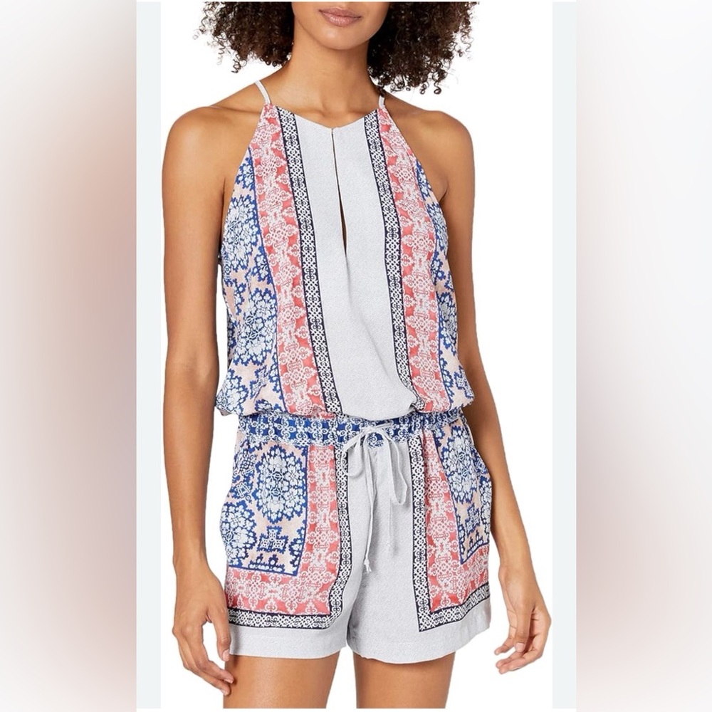 BCBGMAXAZARIA Sleeveless Romper SIZE XS Excellent Condition. Fits True to Size.